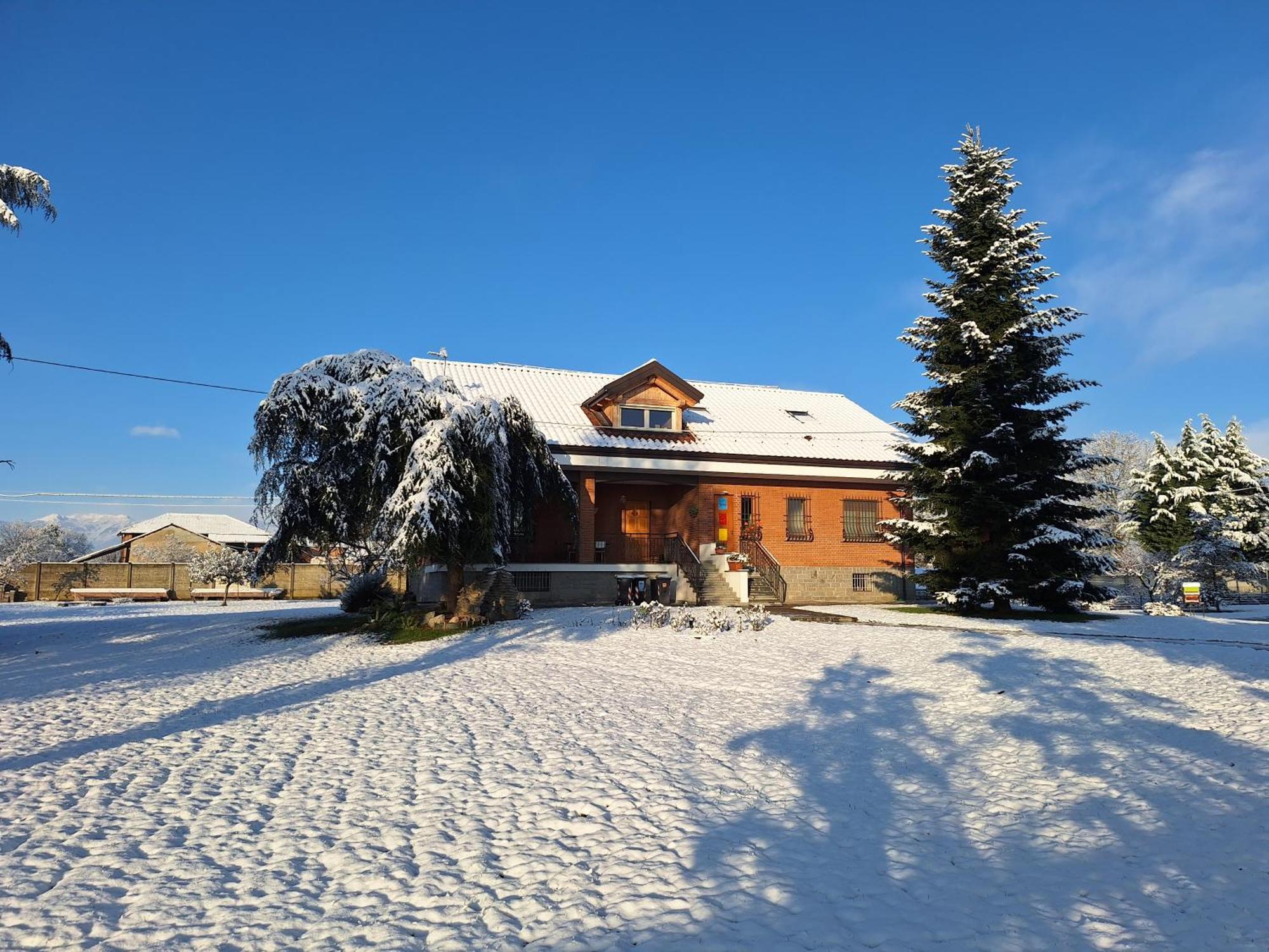 Casa Matilde Villa Leinì Exteriör bild